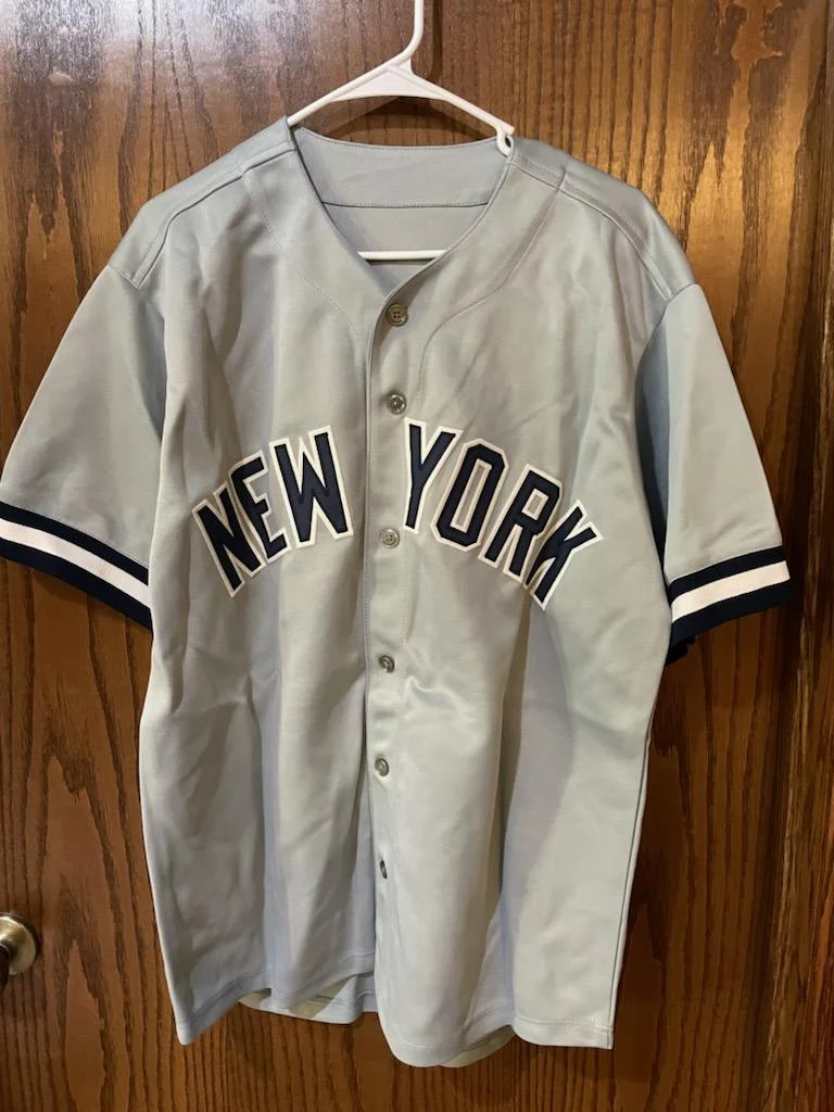 Wade Boggs Autographed Yankees Jersey - Image 3